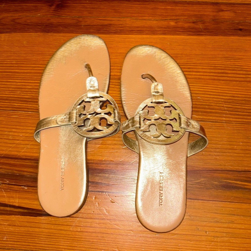 TORY BURCH SANDALS💛💛